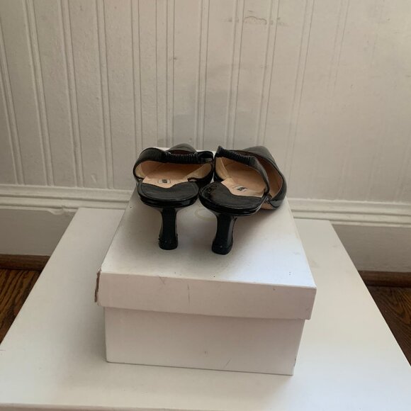 Manolo Blahnik Slingback Kitten Heel Sling Back - Picture 5 of 6